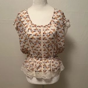 Cute blouse with horses
